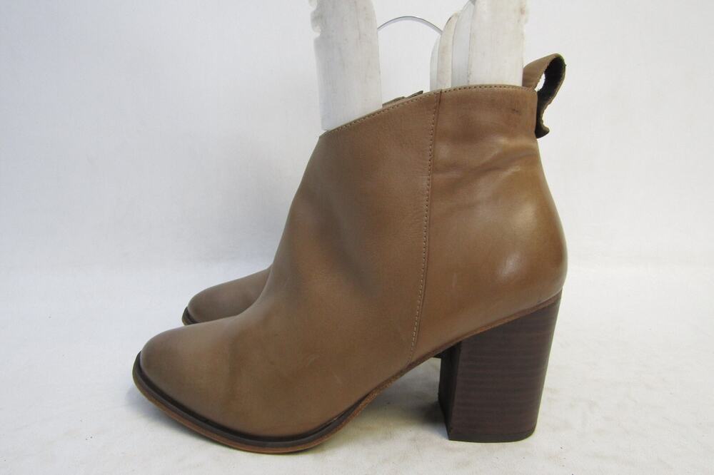 BP Womens Size 9 M Brown Leather Zip Ankle Fashion Boots Bootie